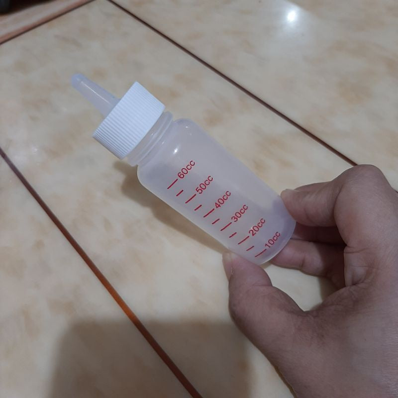 Silicone Pet Nursing Bottle 60ml – Premium Feeding Solution for Newborn Pets