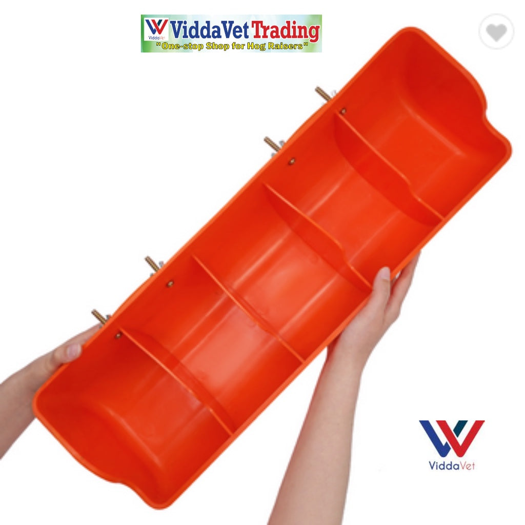 Plastic Piglet Feeder 5 Slot