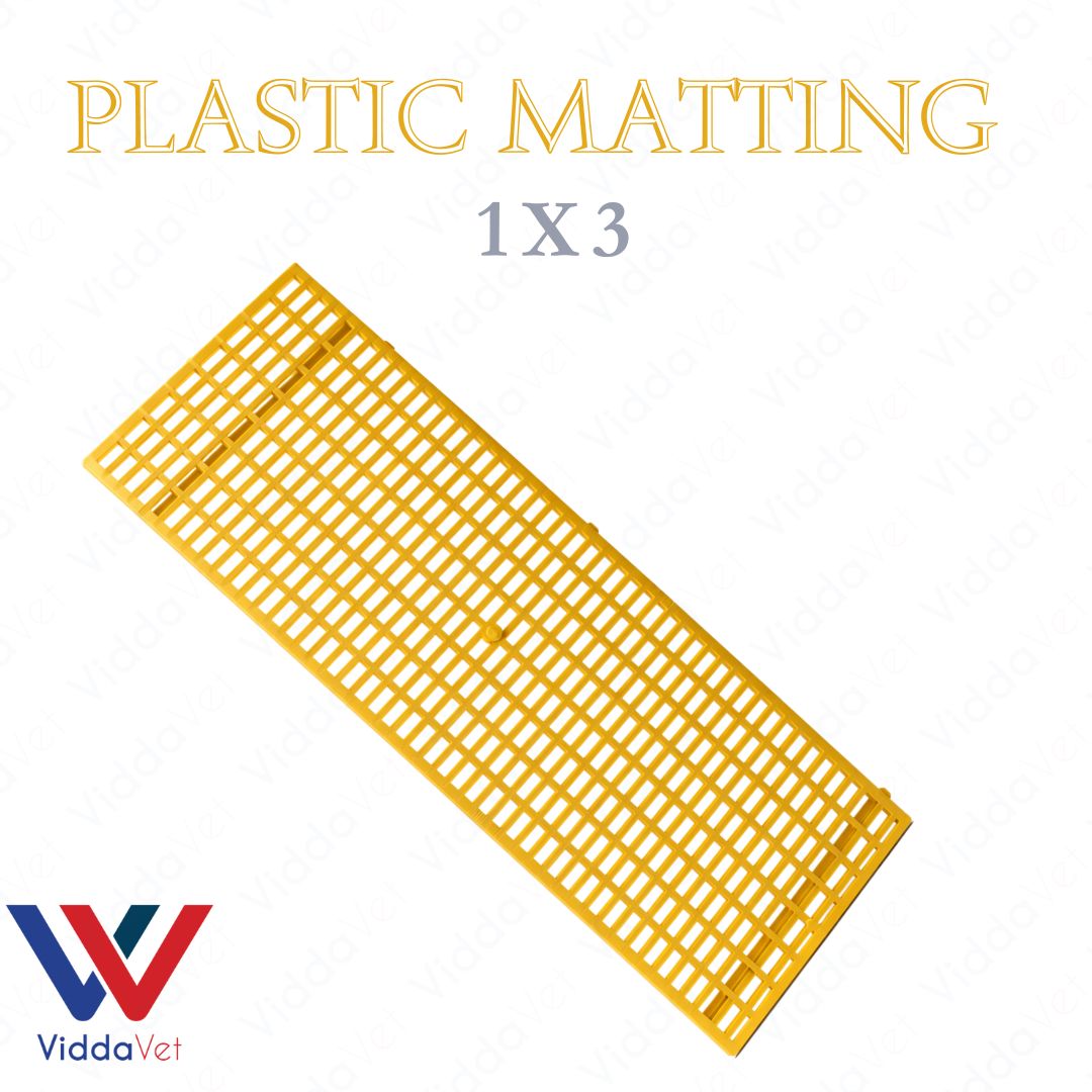 1x3 Yellow Plastic Matting for Animal Pens Non Slip Easy Clean Flooring