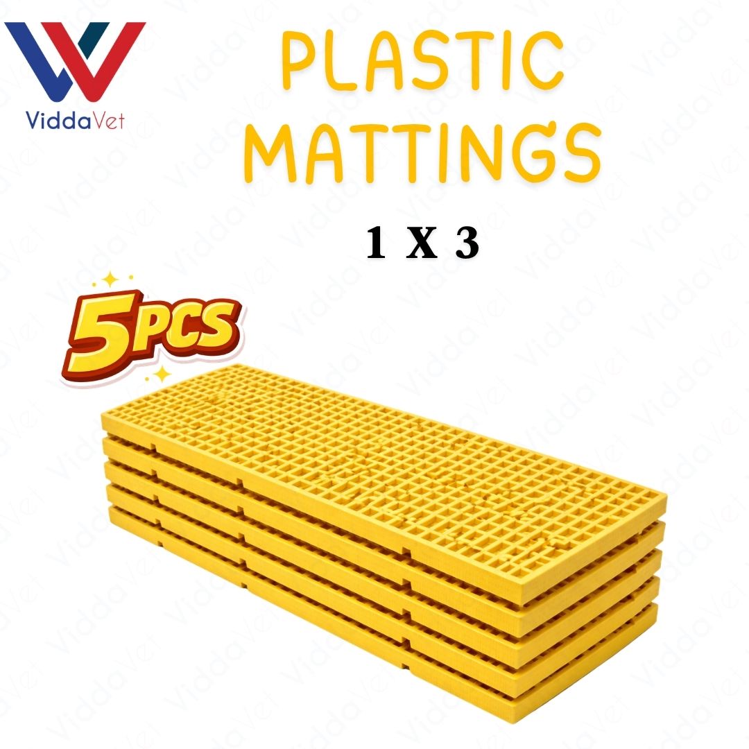 1x3 Yellow Plastic Matting for Animal Pens Non Slip Easy Clean Flooring