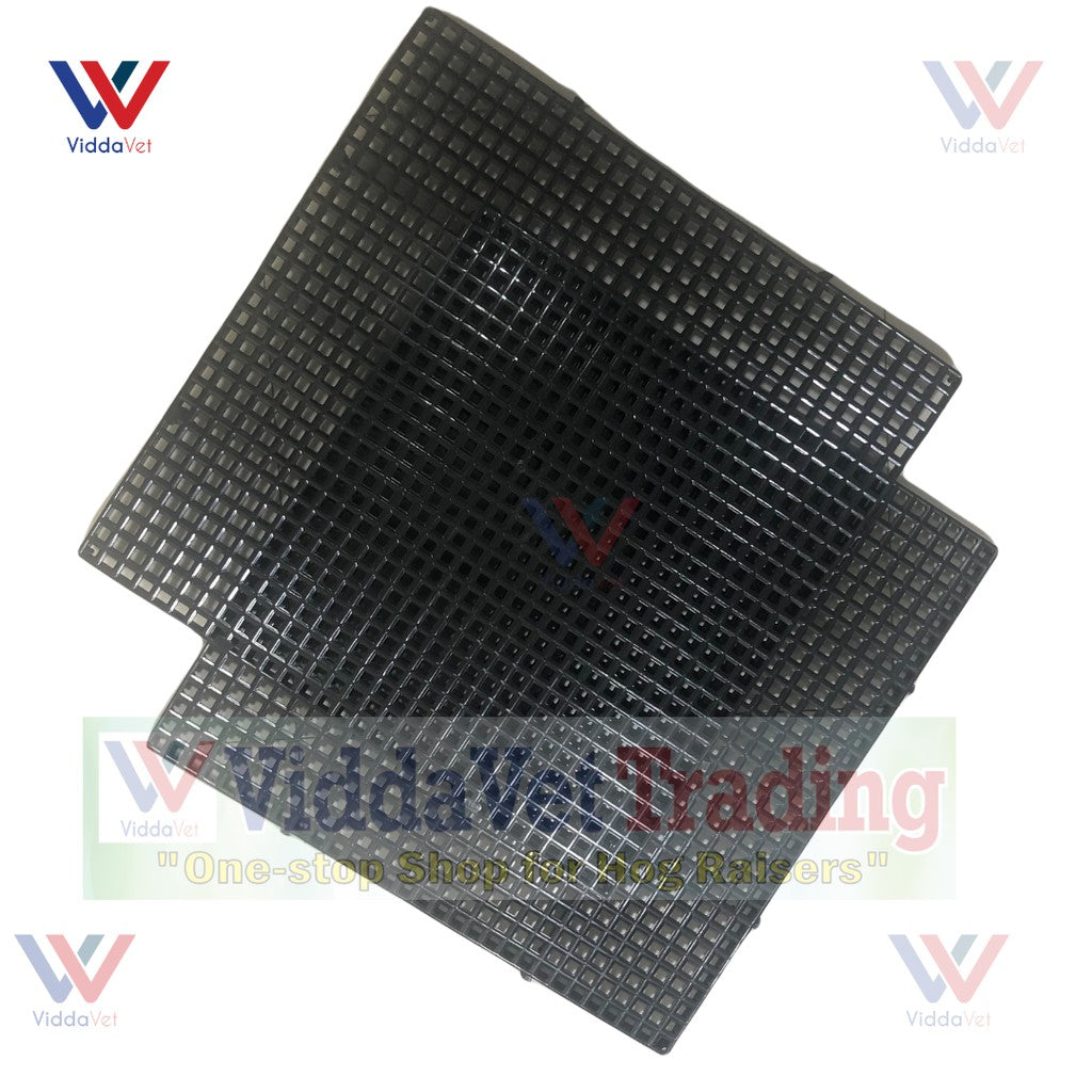 Black Plastic Matting 2x2